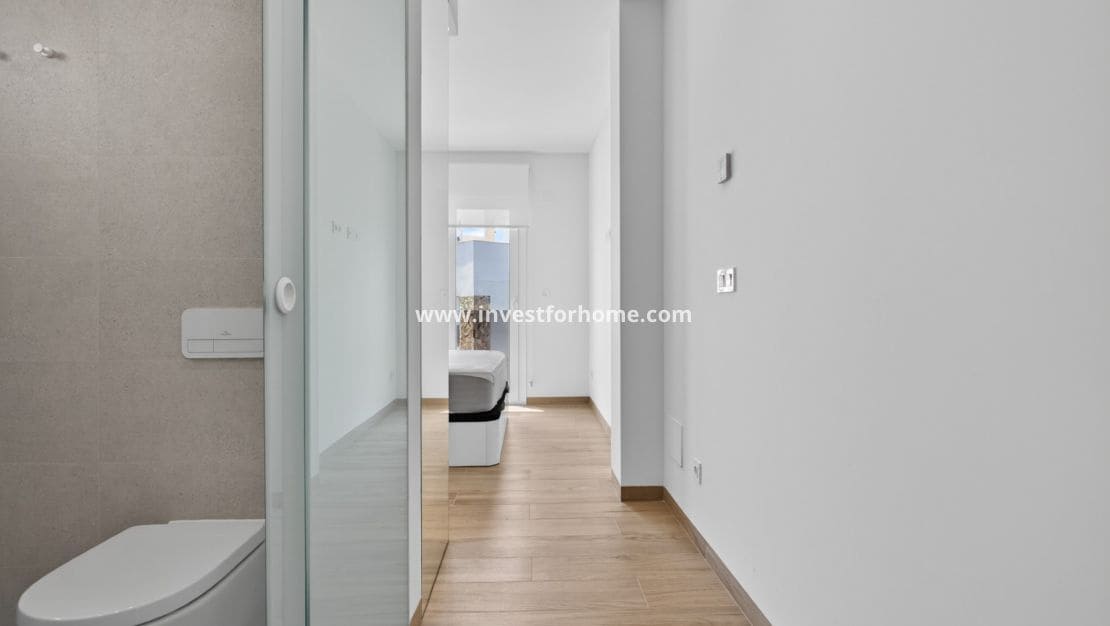 Apartamento de 2 habitaciones en El Raso en venta con piscina - 325.000 € (Ref: 9810390)
