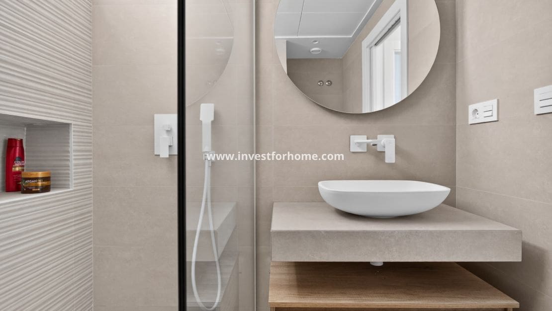 Apartamento de 2 habitaciones en El Raso en venta con piscina - 325.000 € (Ref: 9810390)