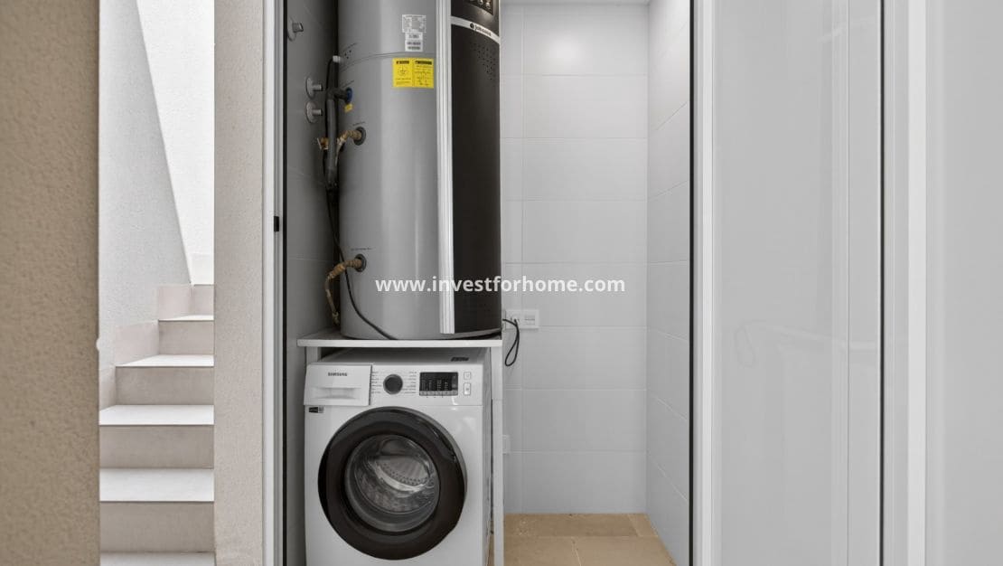 Apartamento de 2 habitaciones en El Raso en venta con piscina - 325.000 € (Ref: 9810390)