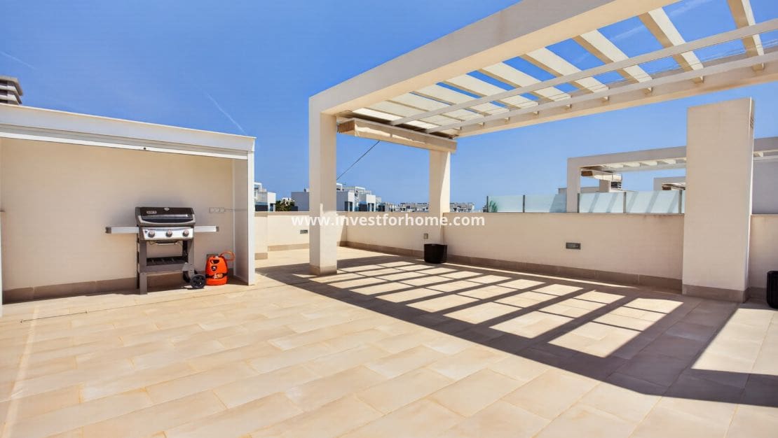 Apartamento de 2 habitaciones en El Raso en venta con piscina - 325.000 € (Ref: 9810390)