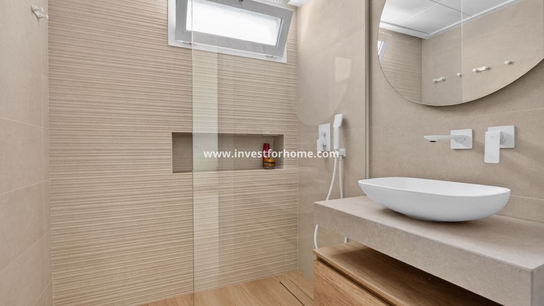 Apartamento de 2 habitaciones en El Raso en venta con piscina - 325.000 € (Ref: 9810390)