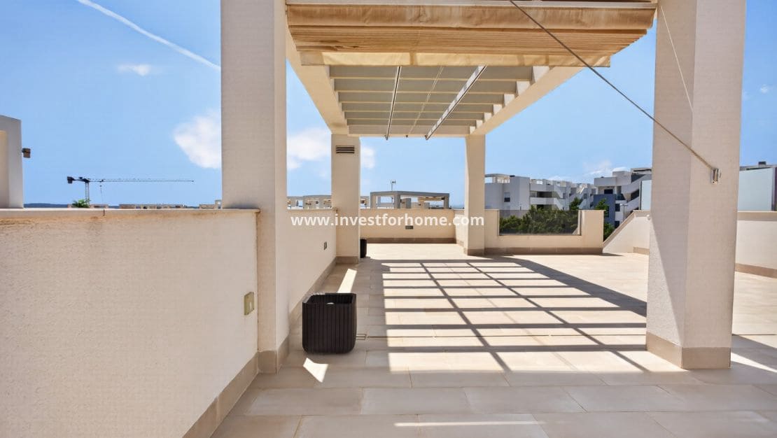 Apartamento de 2 habitaciones en El Raso en venta con piscina - 325.000 € (Ref: 9810390)