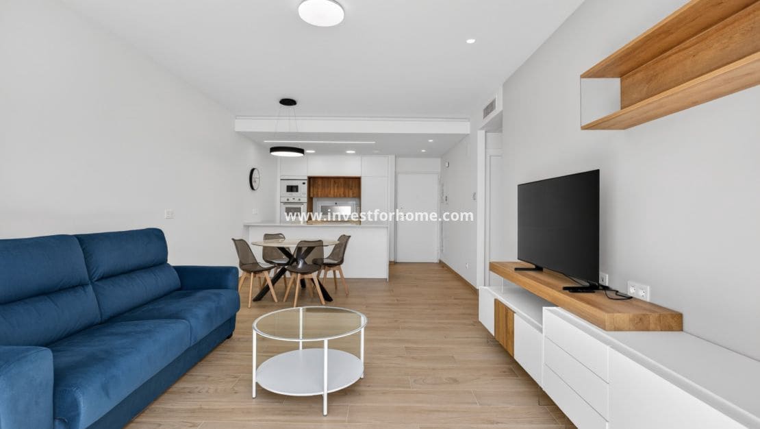 Apartamento de 2 habitaciones en El Raso en venta con piscina - 325.000 € (Ref: 9810390)