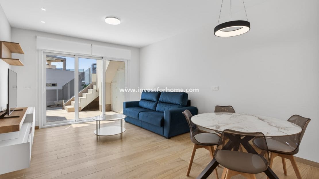 Apartamento de 2 habitaciones en El Raso en venta con piscina - 325.000 € (Ref: 9810390)