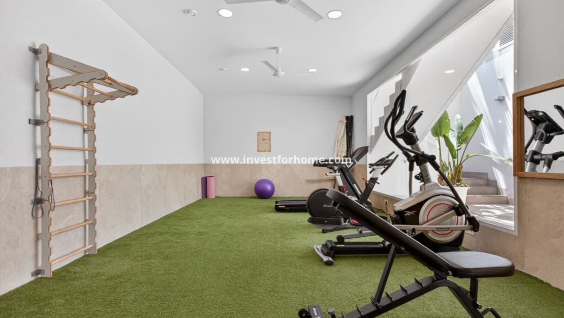 Apartamento de 2 habitaciones en El Raso en venta con piscina - 325.000 € (Ref: 9810390)