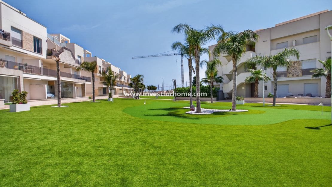 Apartamento de 2 habitaciones en El Raso en venta con piscina - 325.000 € (Ref: 9810390)