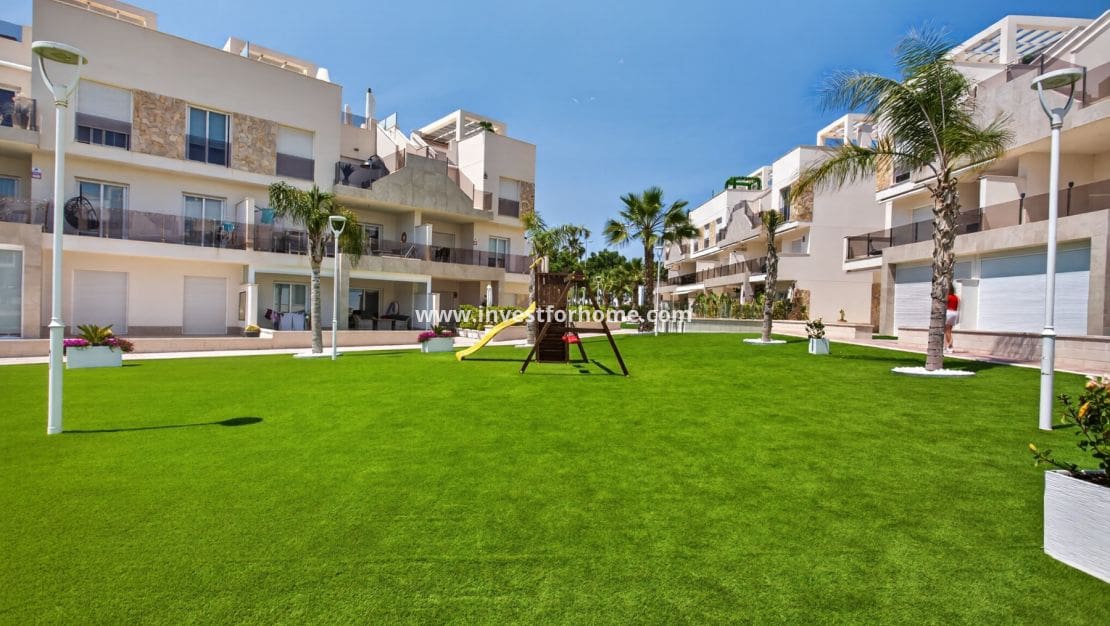 Apartamento de 2 habitaciones en El Raso en venta con piscina - 325.000 € (Ref: 9810390)