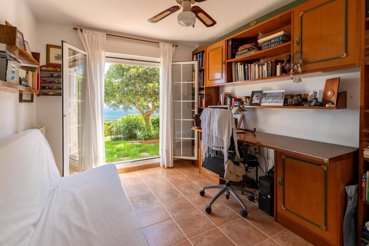 Chalet de 4 habitaciones en Gran Alacant en venta con piscina garaje - 990.000 € (Ref: 10004309)