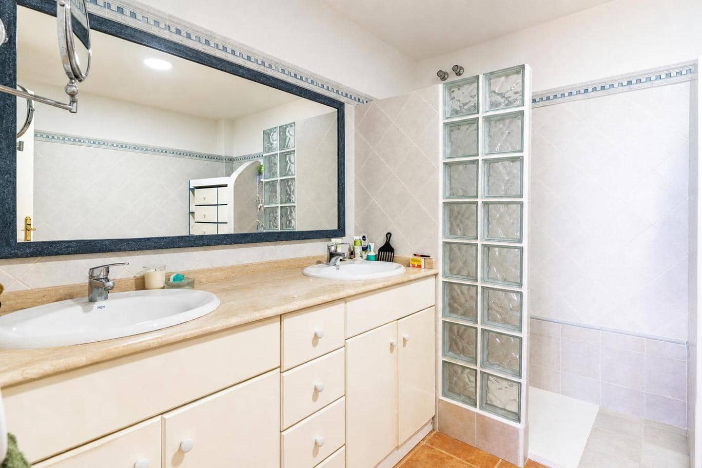 Chalet de 4 habitaciones en Gran Alacant en venta con piscina garaje - 990.000 € (Ref: 10004309)