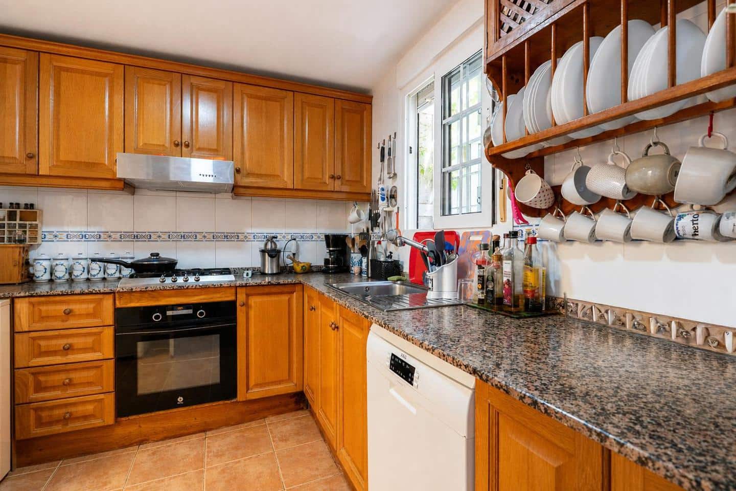 Chalet de 4 habitaciones en Gran Alacant en venta con piscina garaje - 990.000 € (Ref: 10004309)
