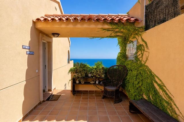 Chalet de 4 habitaciones en Monte Faro - Altomar II, Santa Pola en venta con piscina garaje - 990.000 € (Ref: 10004309)