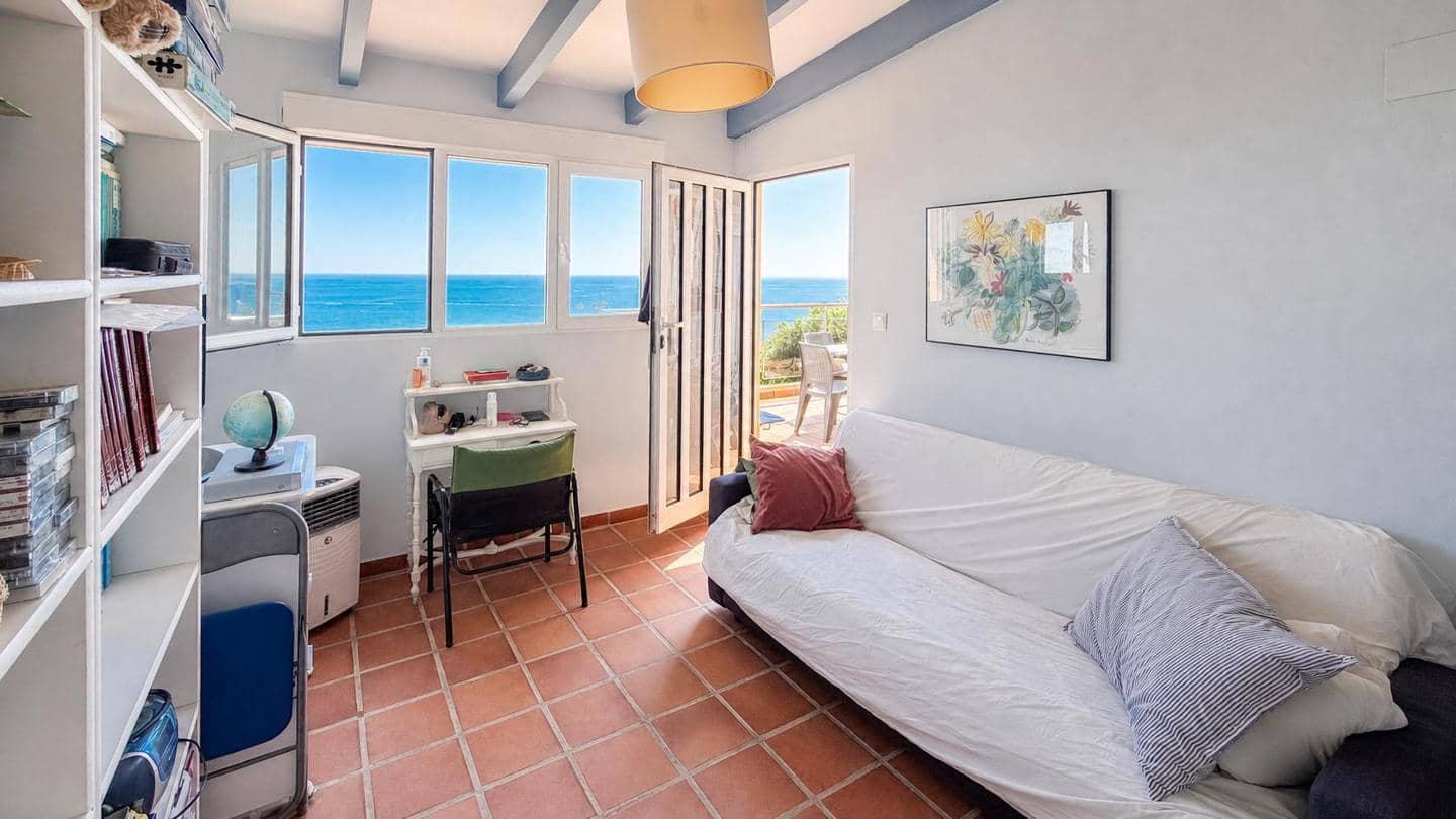 Chalet de 4 habitaciones en Gran Alacant en venta con piscina garaje - 990.000 € (Ref: 10004309)