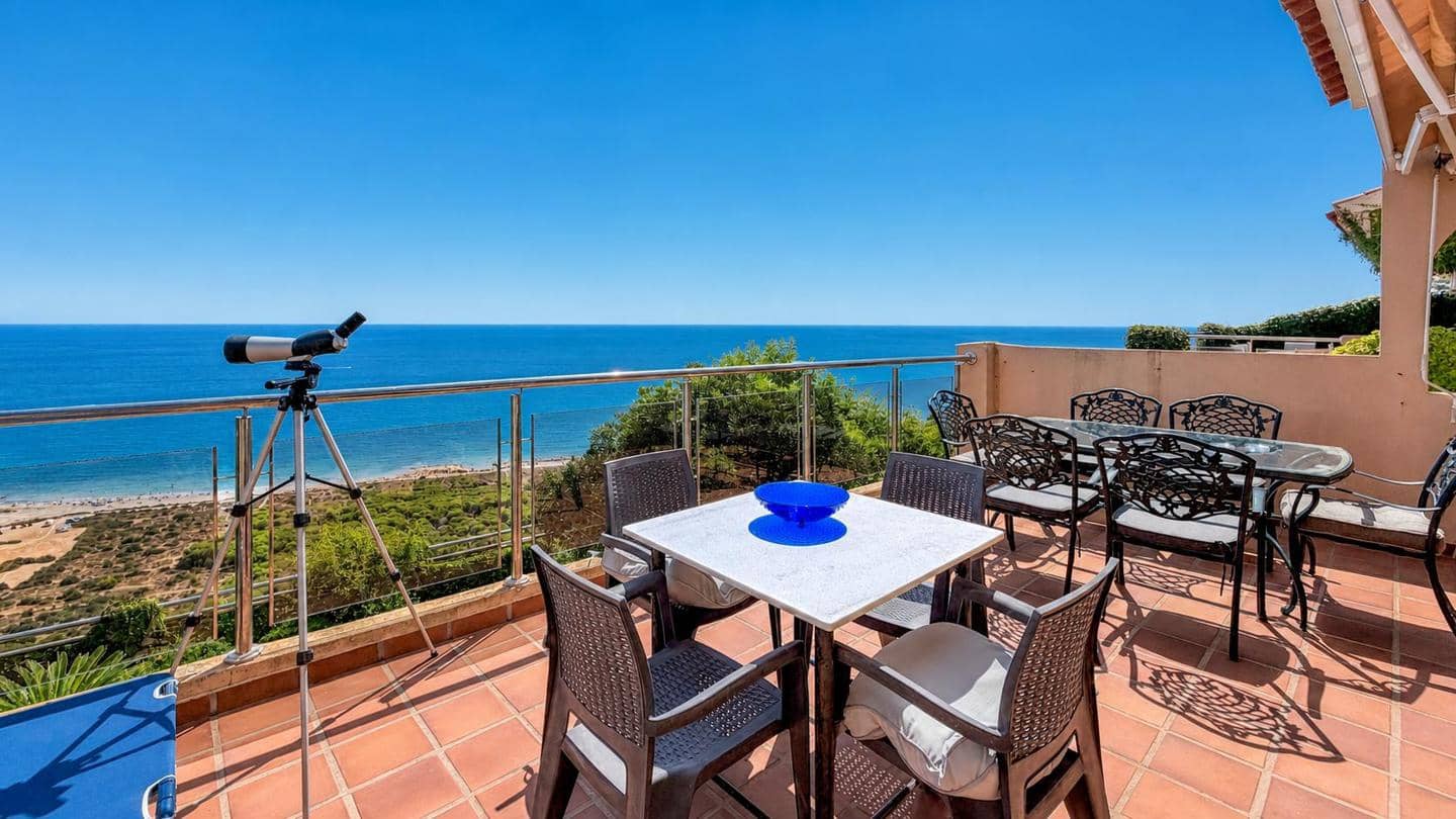 Chalet de 4 habitaciones en Gran Alacant en venta con piscina garaje - 990.000 € (Ref: 10004309)