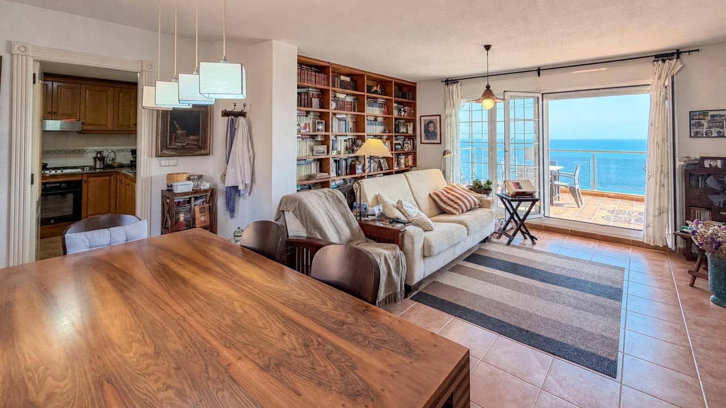 Chalet de 4 habitaciones en Gran Alacant en venta con piscina garaje - 990.000 € (Ref: 10004309)