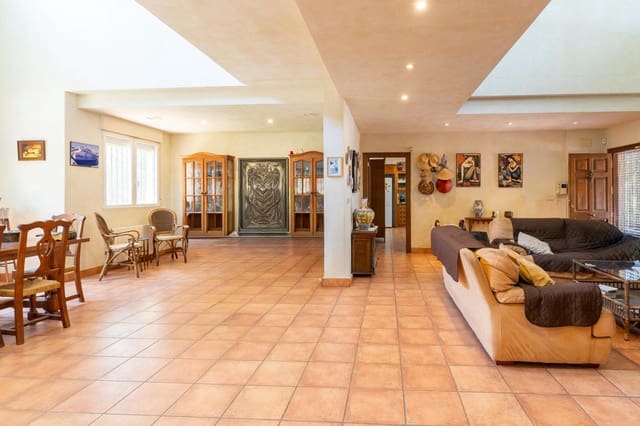 7 makuuhuone Huvila myytävänä paikassa Alzabares, Elche / Elx - 900 000 € (Ref: 10009842)