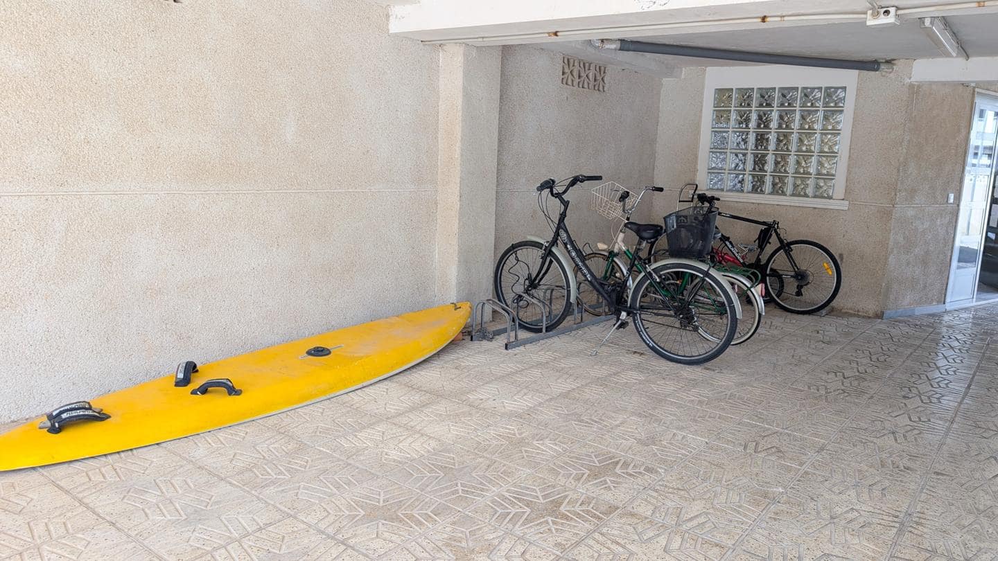 2 slaapkamer Flat te koop in Santa Pola met zwembad garage - € 174.000 (Ref: 10019707)
