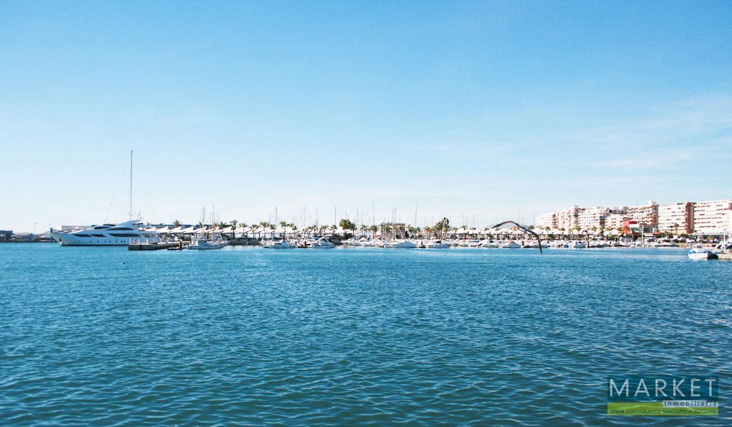 2 slaapkamer Flat te koop in Santa Pola met zwembad garage - € 174.000 (Ref: 10019707)