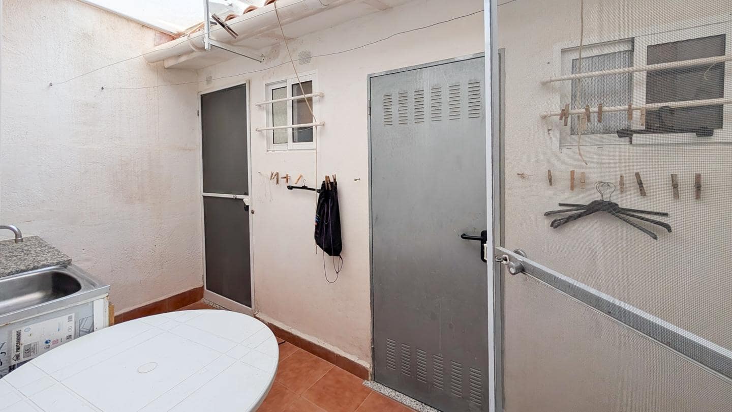 2 chambre Villa/Maison à vendre à Arenales del Sol avec piscine - 230 000 € (Ref: 10024821)