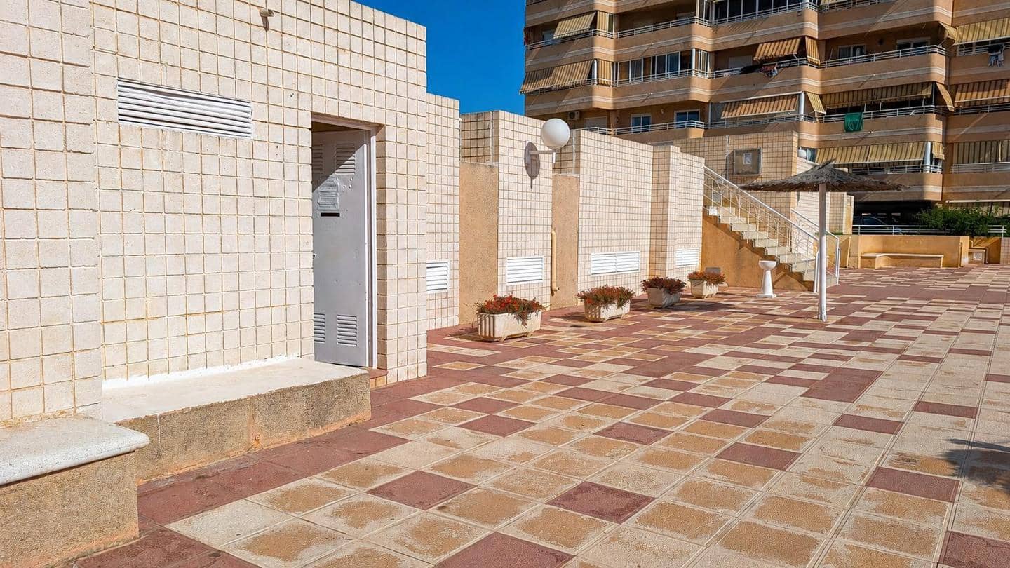 2 chambre Villa/Maison à vendre à Arenales del Sol avec piscine - 230 000 € (Ref: 10024821)