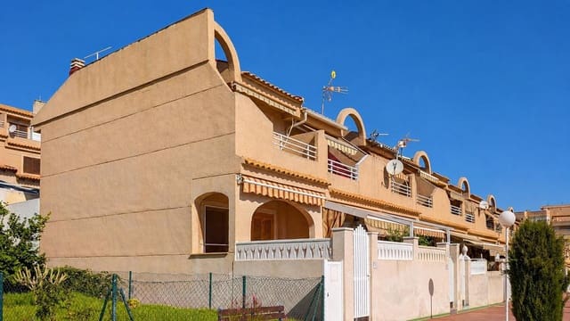 2 camera da letto Villa in vendita in Arenales del Sol, Elche / Elx con piscina - 230.000 € (Rif: 10024821)