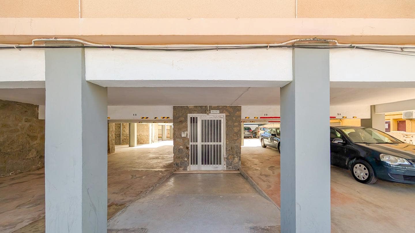 Piso de 3 habitaciones en Santa Pola en venta con garaje - 232.500 € (Ref: 10043500)