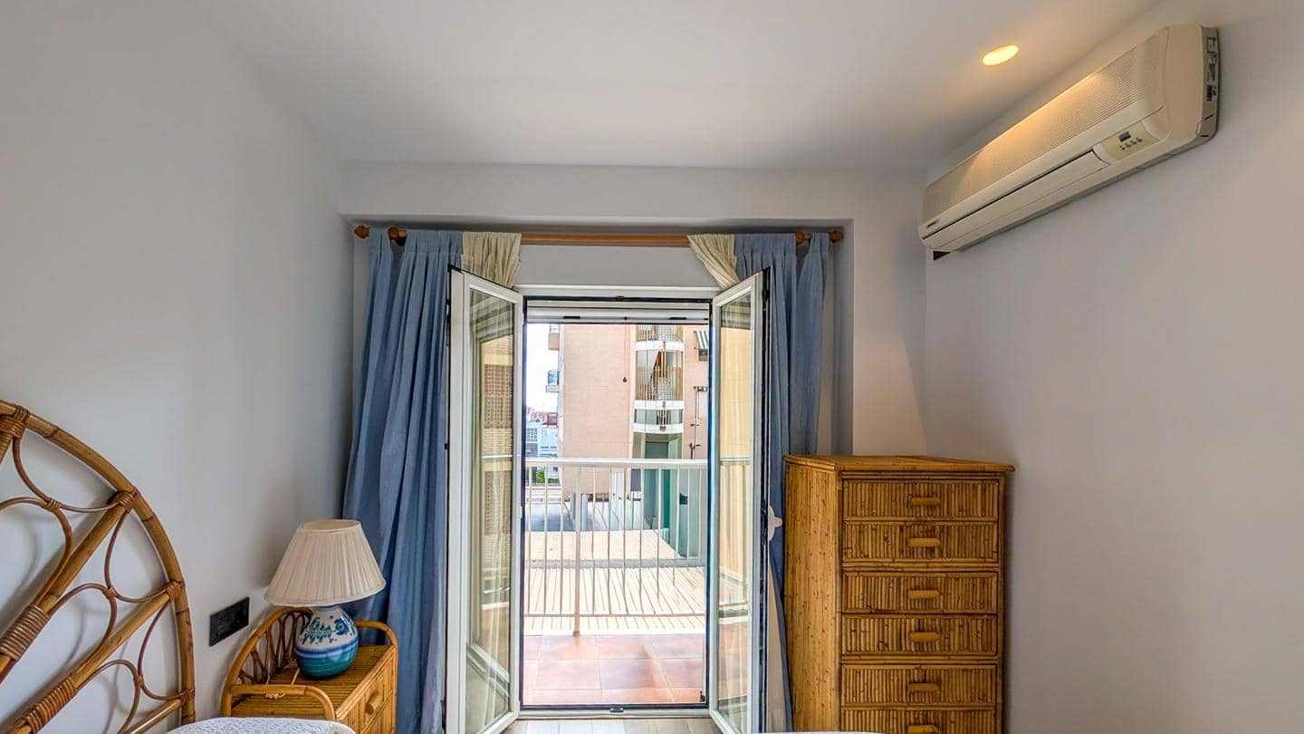 Piso de 3 habitaciones en Santa Pola en venta con garaje - 232.500 € (Ref: 10043500)