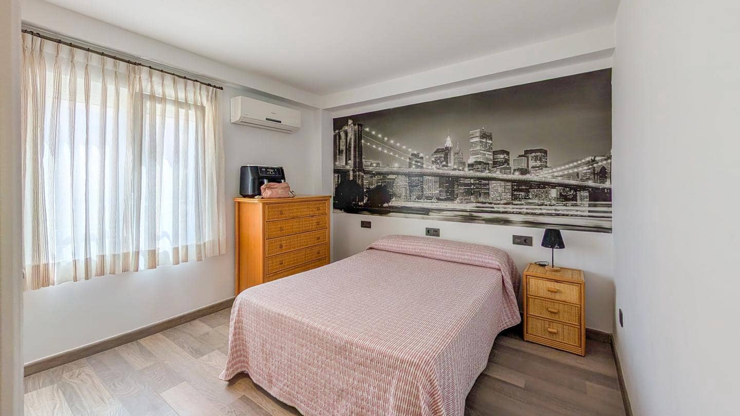 Piso de 3 habitaciones en Santa Pola en venta con garaje - 232.500 € (Ref: 10043500)