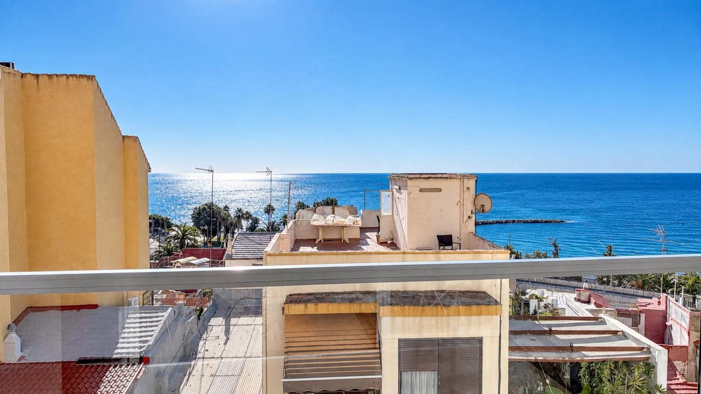 3 soveværelse Lejlighed til salg i Alicante by - € 389.000 (Ref: 10091486)