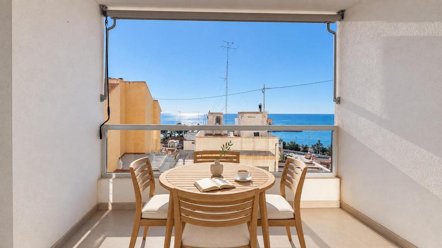 3 soveværelse Lejlighed til salg i Alicante by - € 389.000 (Ref: 10091486)