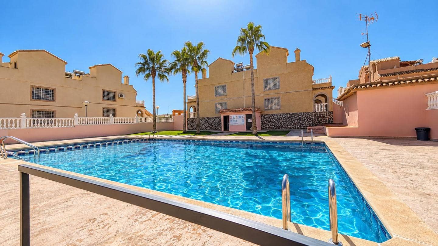 3 slaapkamer Villa te koop in Gran Alacant met zwembad garage - € 234.900 (Ref: 10093822)