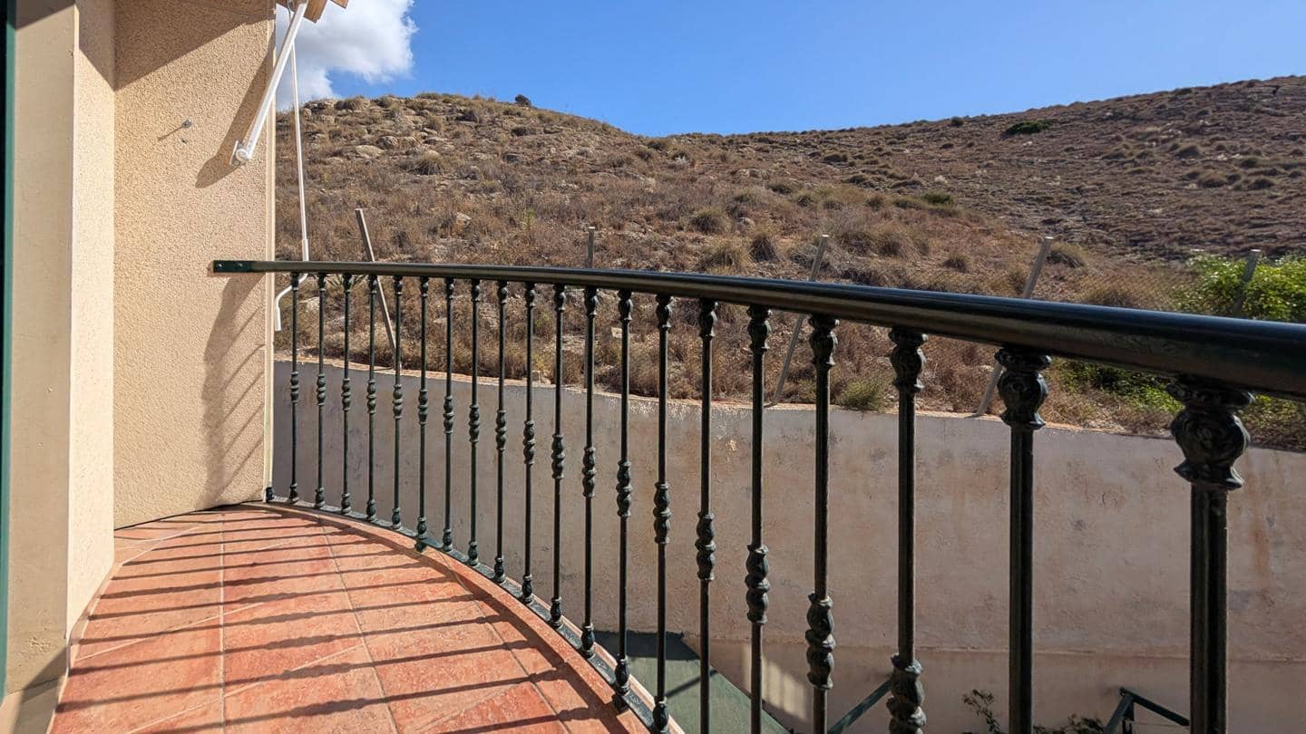 4 sypialnia Willa na sprzedaż w Santa Pola z basenem garażem - 428 000 € (Ref: 10094731)
