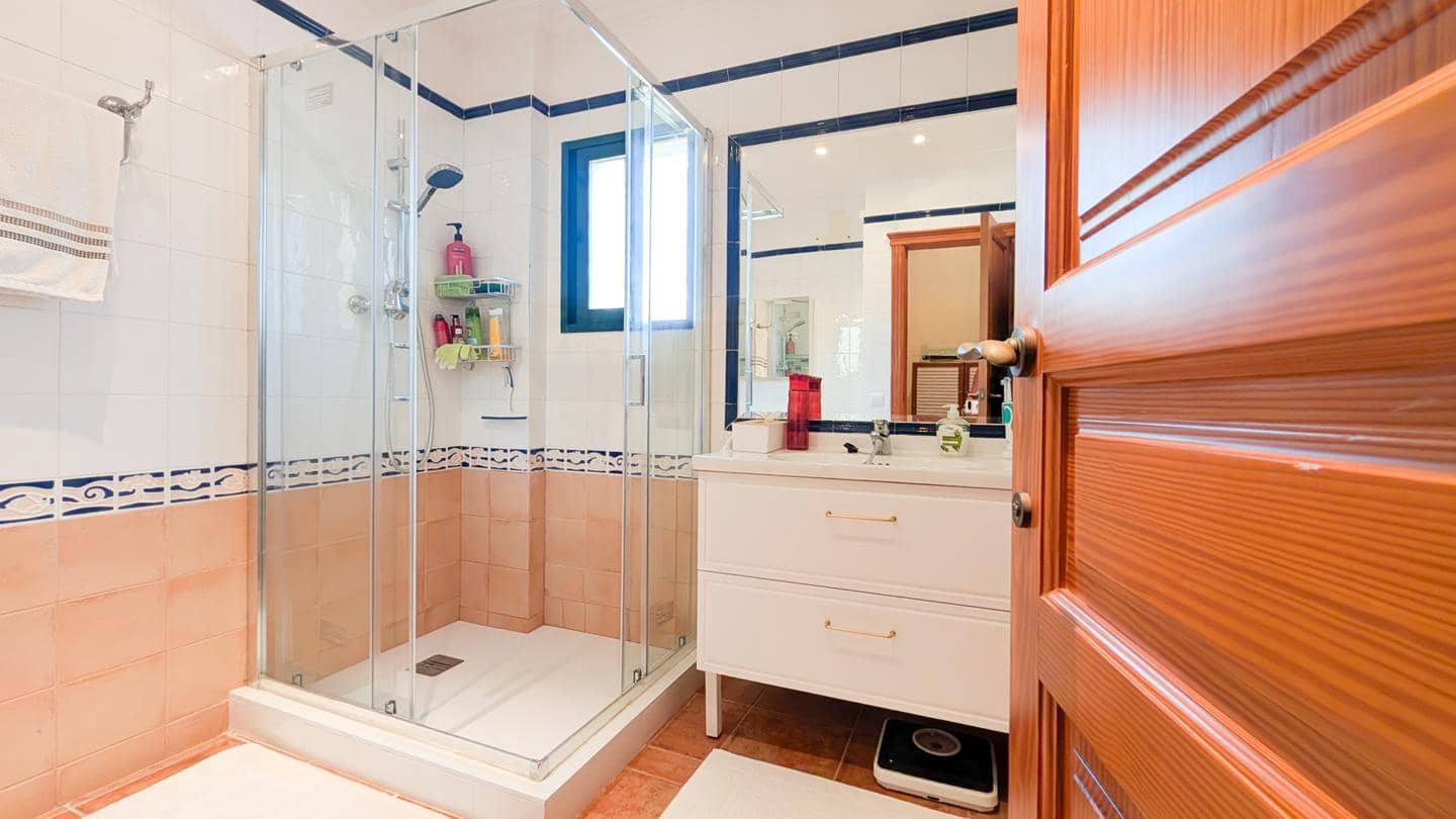 4 sypialnia Willa na sprzedaż w Santa Pola z basenem garażem - 428 000 € (Ref: 10094731)