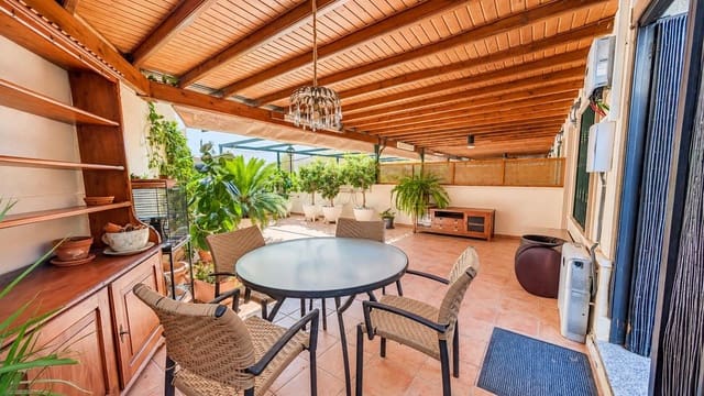 4 sypialnia Willa na sprzedaż w Calas Santiago Bernabéu, Santa Pola z basenem garażem - 428 000 € (Ref: 10094731)