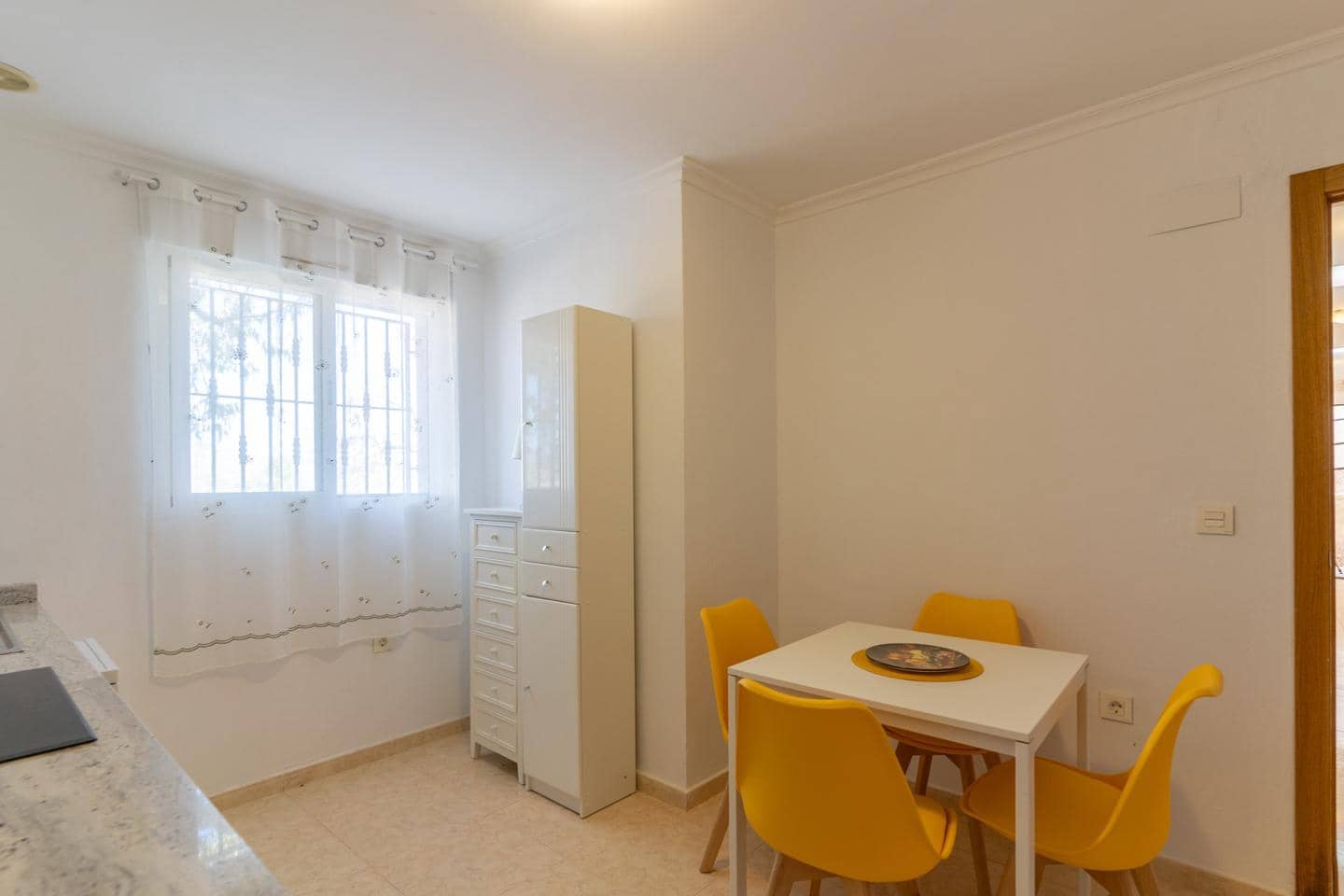 Chalet de 14 habitaciones en Hondón de las Nieves en venta con piscina - 850.000 € (Ref: 10100539)