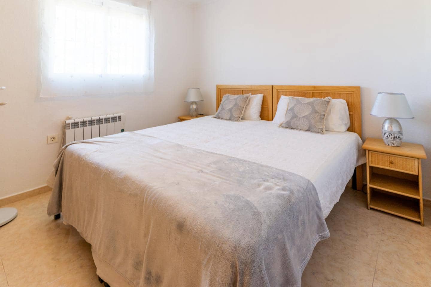Chalet de 14 habitaciones en Hondón de las Nieves en venta con piscina - 850.000 € (Ref: 10100539)