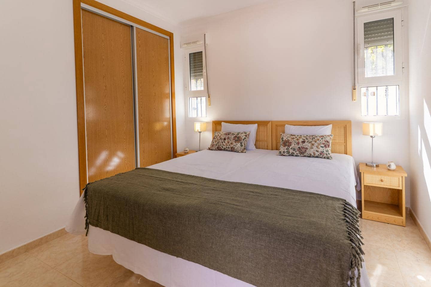 Chalet de 14 habitaciones en Hondón de las Nieves en venta con piscina - 850.000 € (Ref: 10100539)