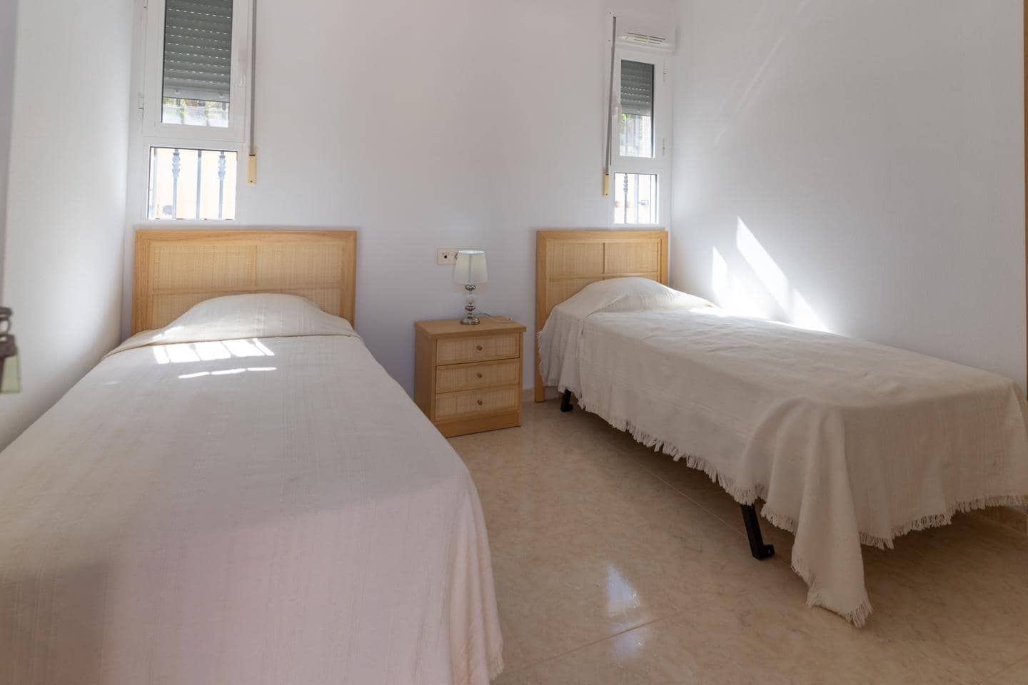 Chalet de 14 habitaciones en Hondón de las Nieves en venta con piscina - 850.000 € (Ref: 10100539)