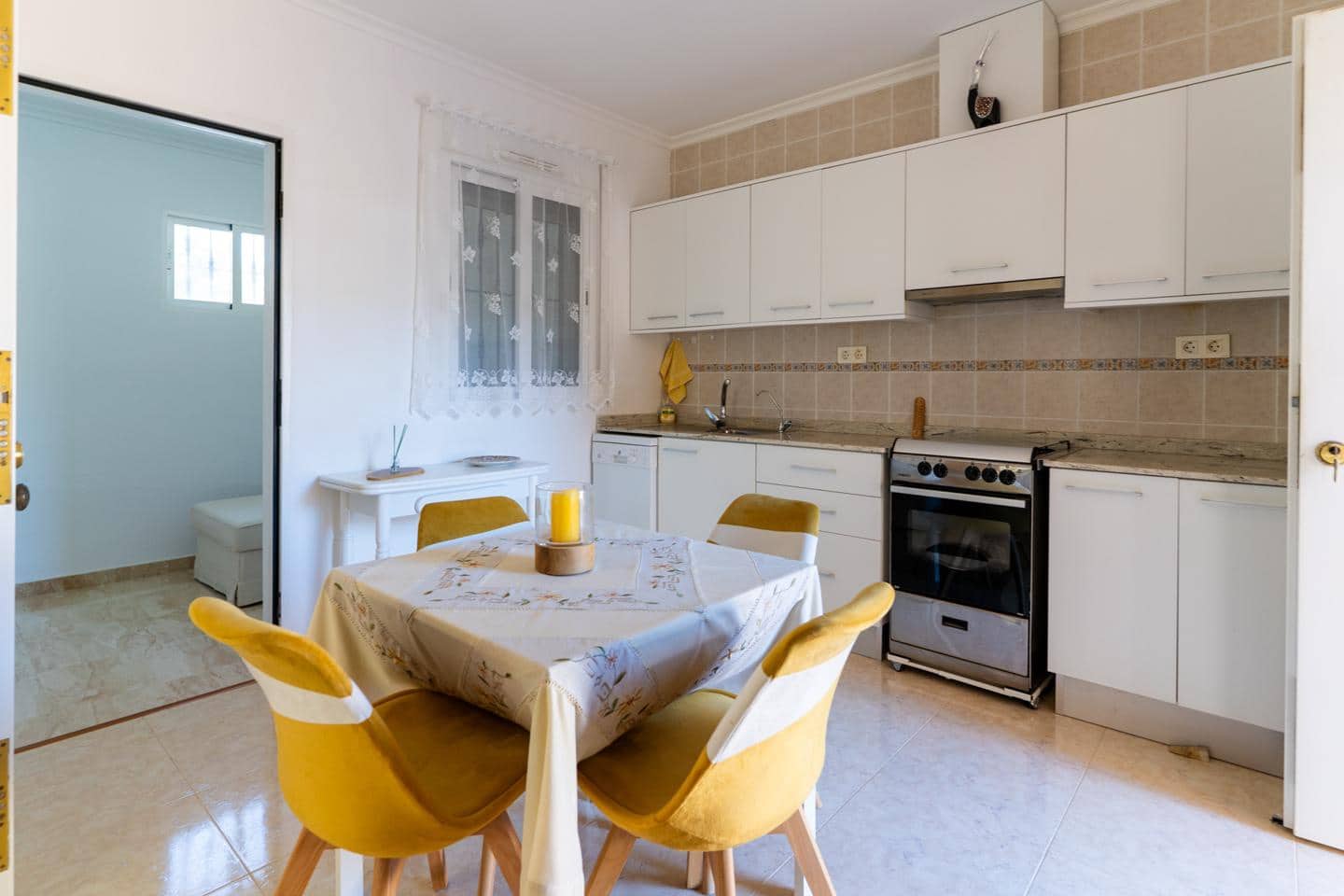 Chalet de 14 habitaciones en Hondón de las Nieves en venta con piscina - 850.000 € (Ref: 10100539)