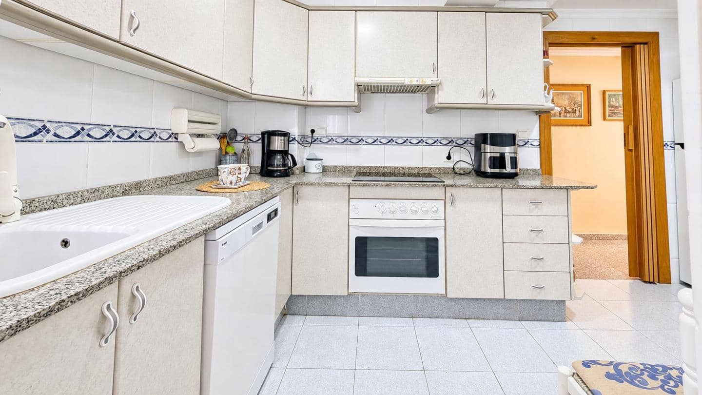 3 soveværelse Lejlighed til salg i Santa Pola med garage - € 430.000 (Ref: 10120772)