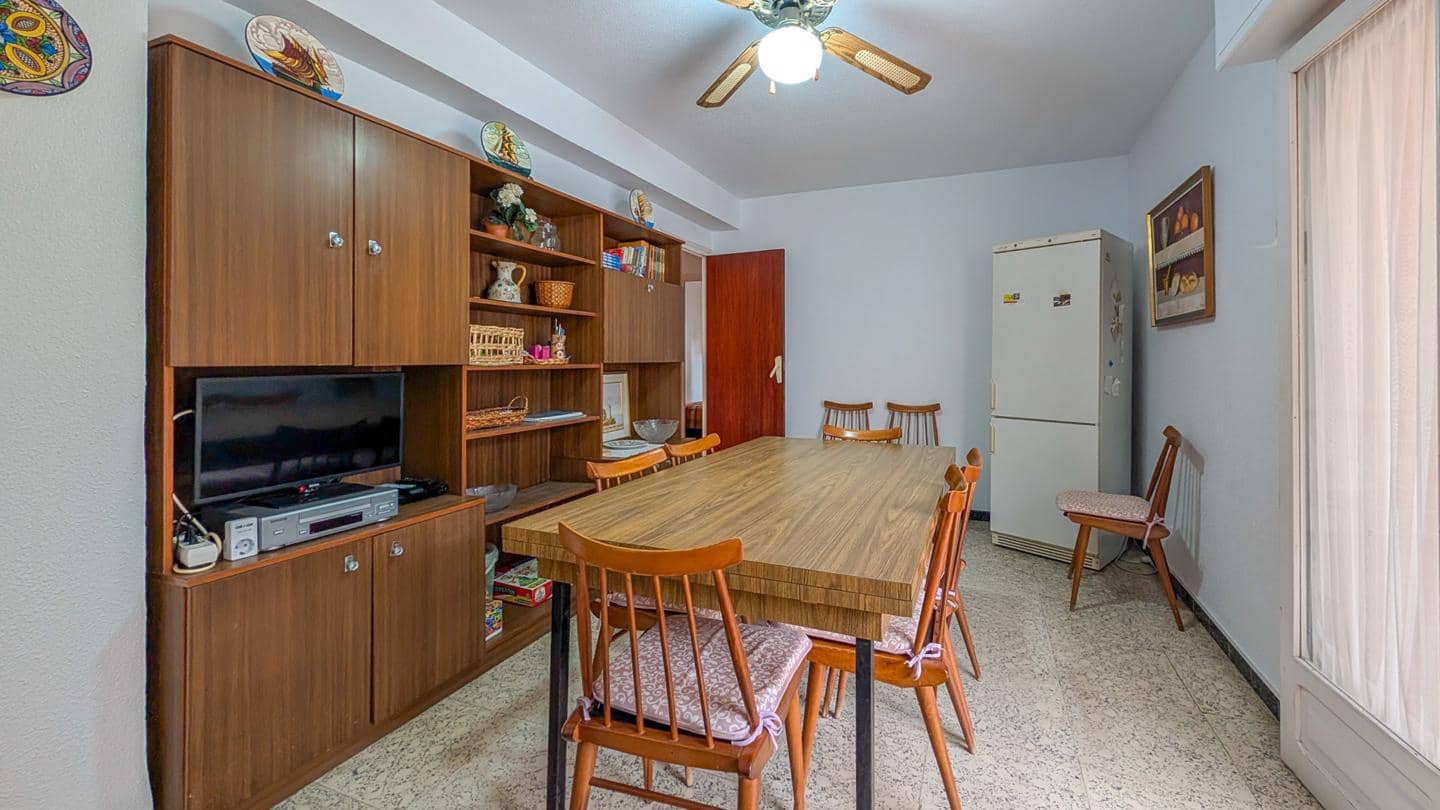 6 makuuhuone Asunto myytävänä paikassa Santa Pola mukana 
autotalli - 279 000 € (Ref: 10130446)