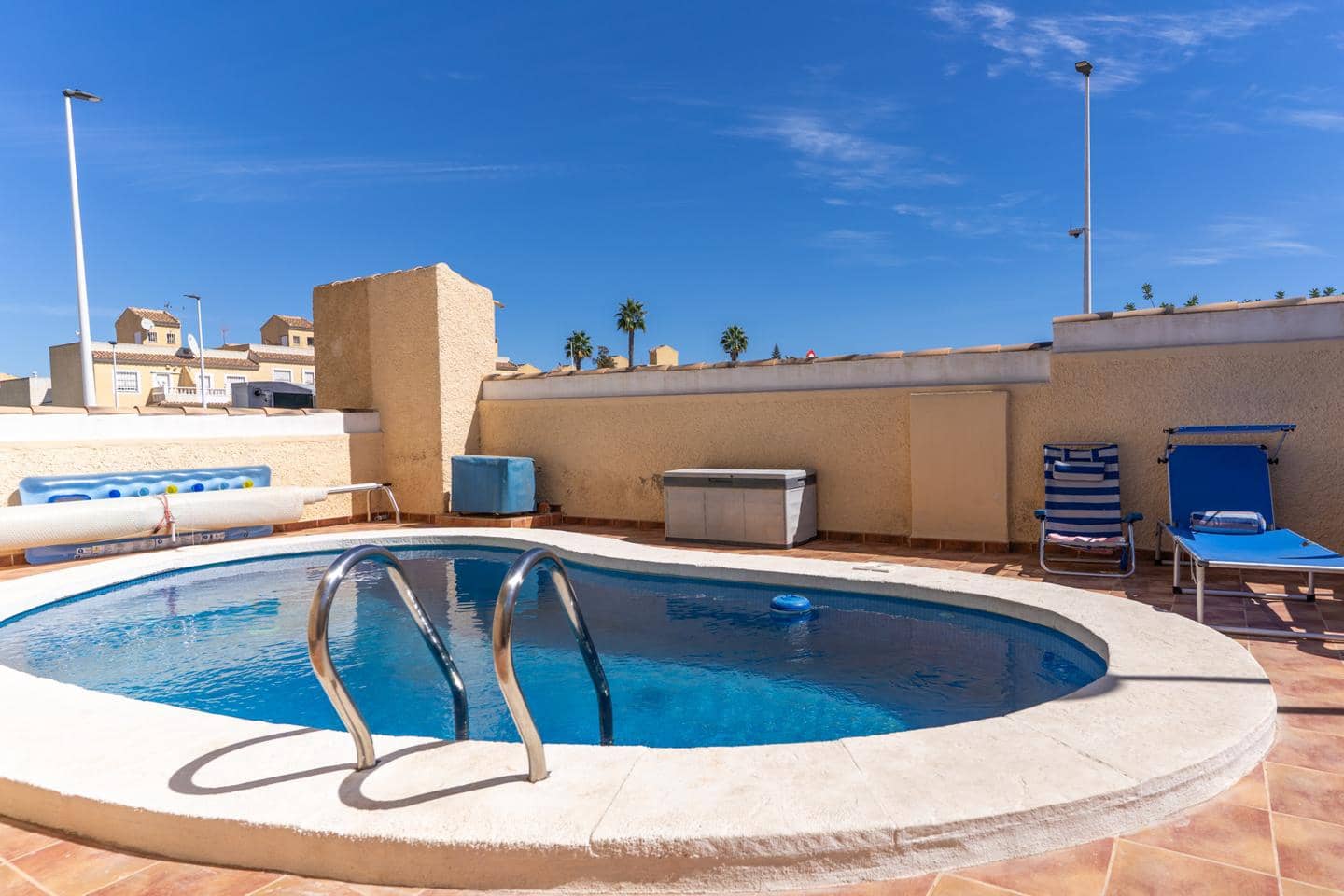 Chalet de 2 habitaciones en Gran Alacant en venta con piscina garaje - 335.000 € (Ref: 10130832)
