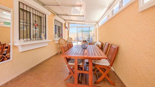 Chalet de 2 habitaciones en Novamar - Mediterráneo, Santa Pola en venta con piscina garaje - 335.000 € (Ref: 10130832)