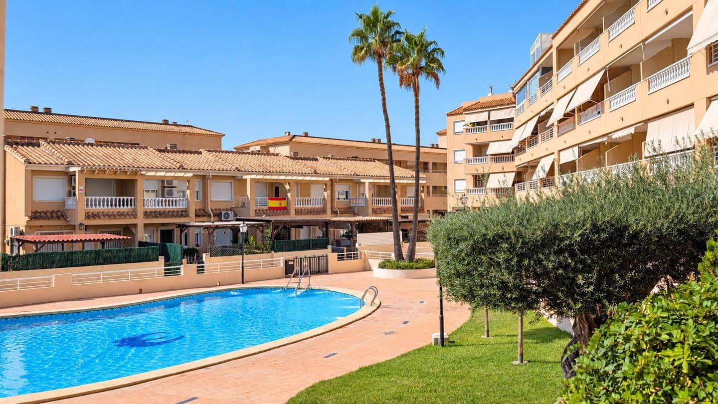 3 soveværelse Villa til salg i Santa Pola med swimmingpool garage - € 314.900 (Ref: 10136730)