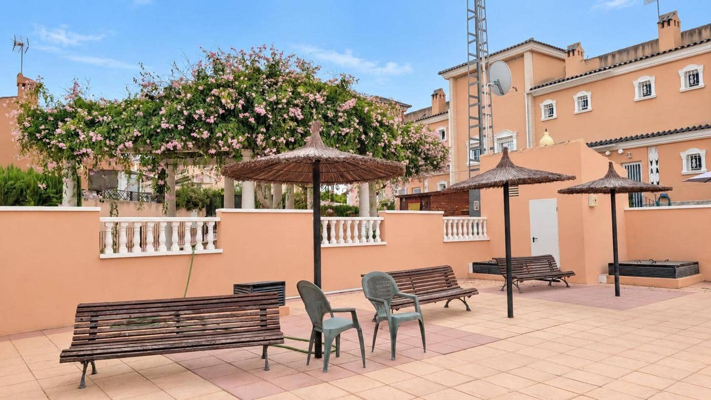 2 Zimmer Villa zu verkaufen in Gran Alacant mit Pool Garage - 210.000 € (Ref: 10136731)