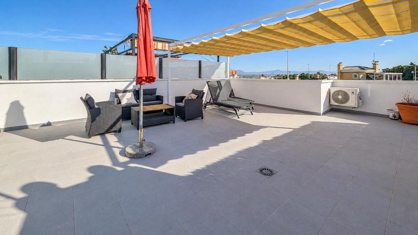 2 Zimmer Villa zu verkaufen in Gran Alacant mit Pool Garage - 210.000 € (Ref: 10136731)