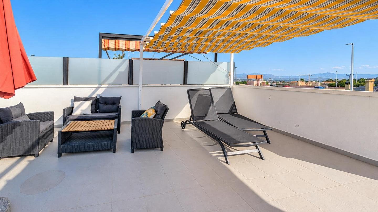 2 Zimmer Villa zu verkaufen in Gran Alacant mit Pool Garage - 210.000 € (Ref: 10136731)