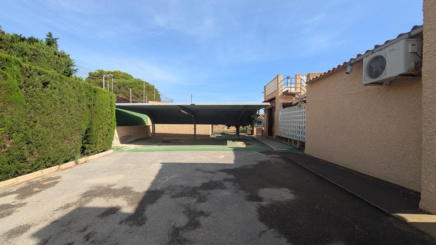 4 bedroom Villa for sale in Santa Pola with pool garage - € 515,000 (Ref: 10158333)