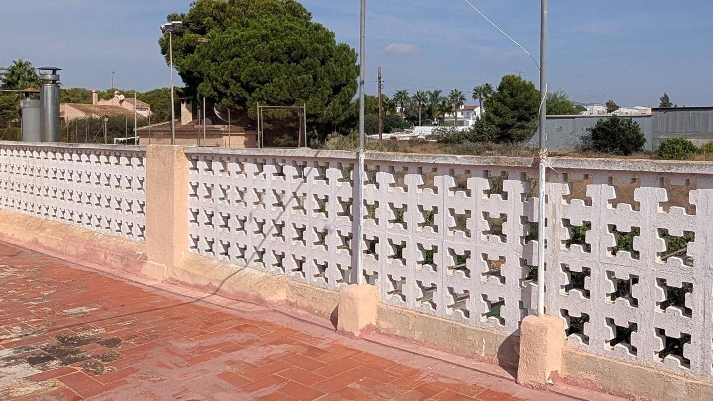 4 bedroom Villa for sale in Santa Pola with pool garage - € 515,000 (Ref: 10158333)