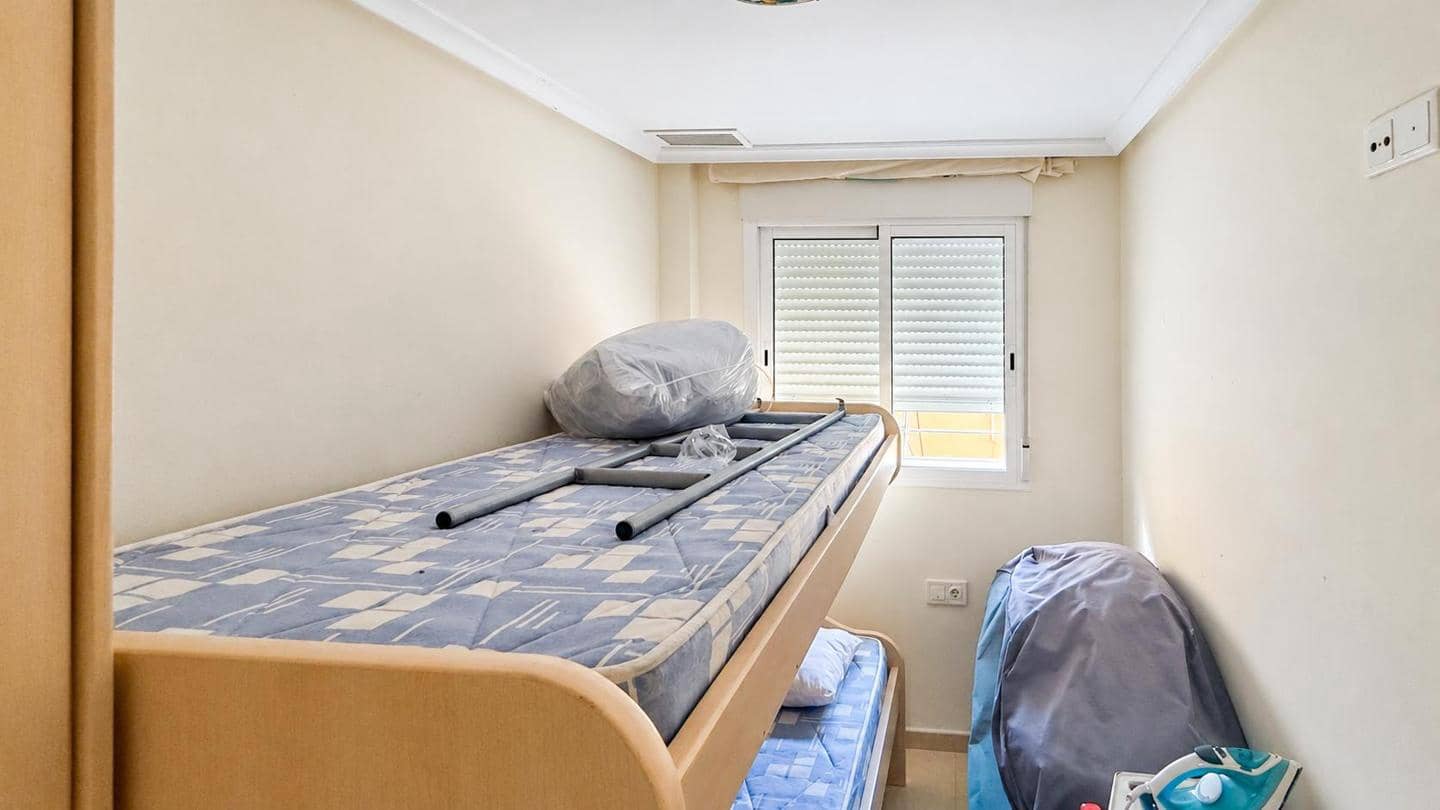 4 sypialnia Mieszkanie na sprzedaż w Torrevieja z garażem - 319 000 € (Ref: 10172114)