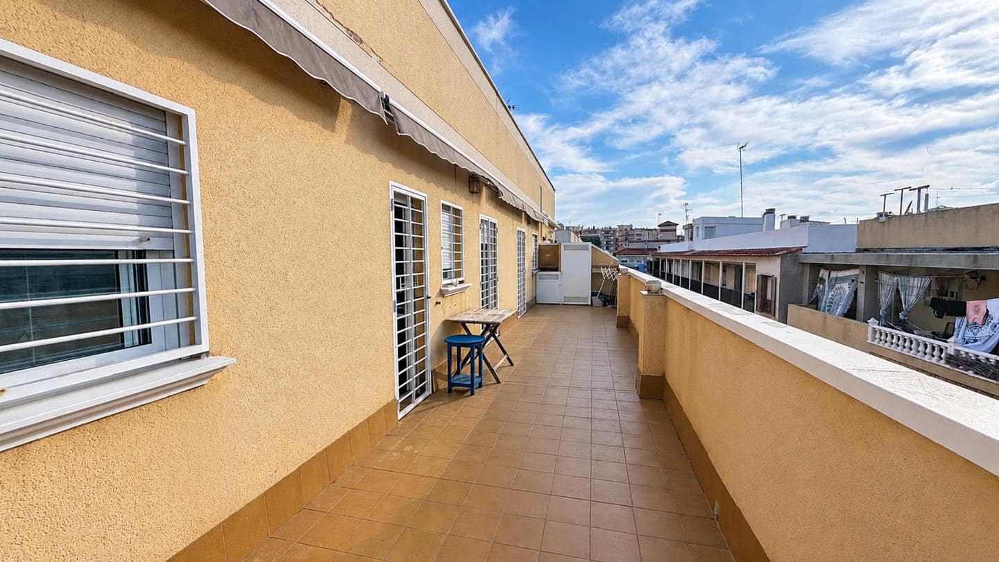 4 sypialnia Mieszkanie na sprzedaż w Torrevieja z garażem - 319 000 € (Ref: 10172114)